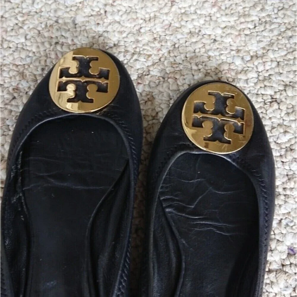 Tory Burch Minnie Travel Leather Ballet Flat size 6 in Black